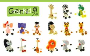 Dřevěná zvířátka - figurky Greenkid: žirafa - zebra - krokodýl - slon - opice - koník - gepard - tygr - lev - vlk - čáp - pštros - hroch. Dřevěné hračky a dekorace do dětského pokoje. Kvalitní a bezpečné výrobky od Abafactory.